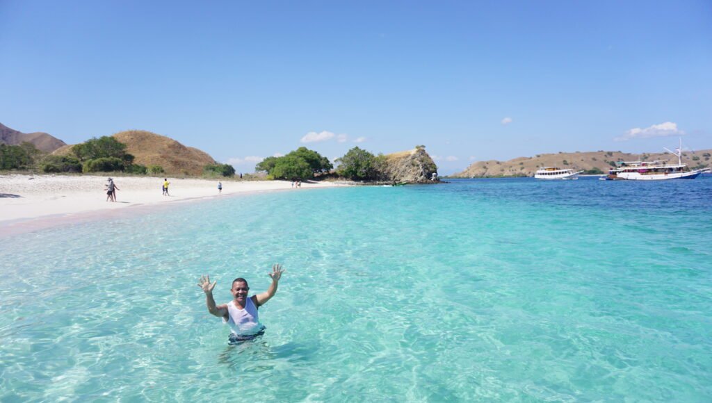 Best Komodo Beach