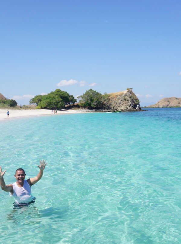 Best Komodo Beach
