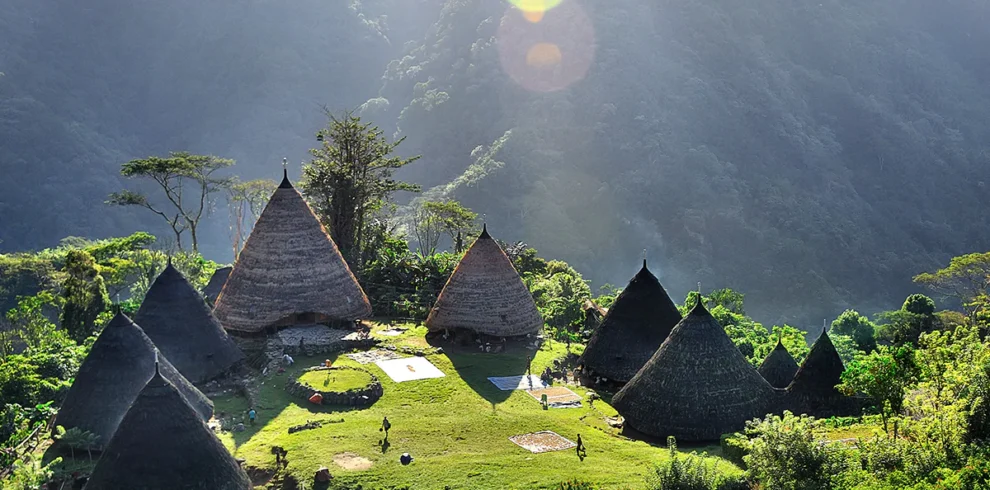 wae rebo tour