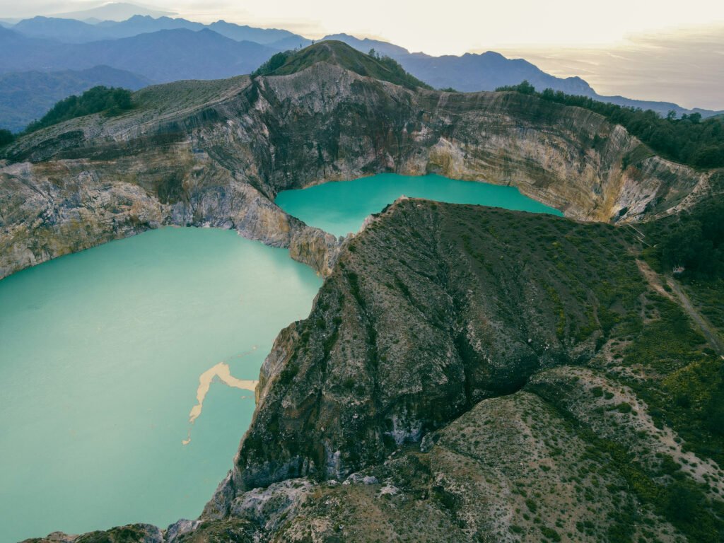 kelimutu lake tour