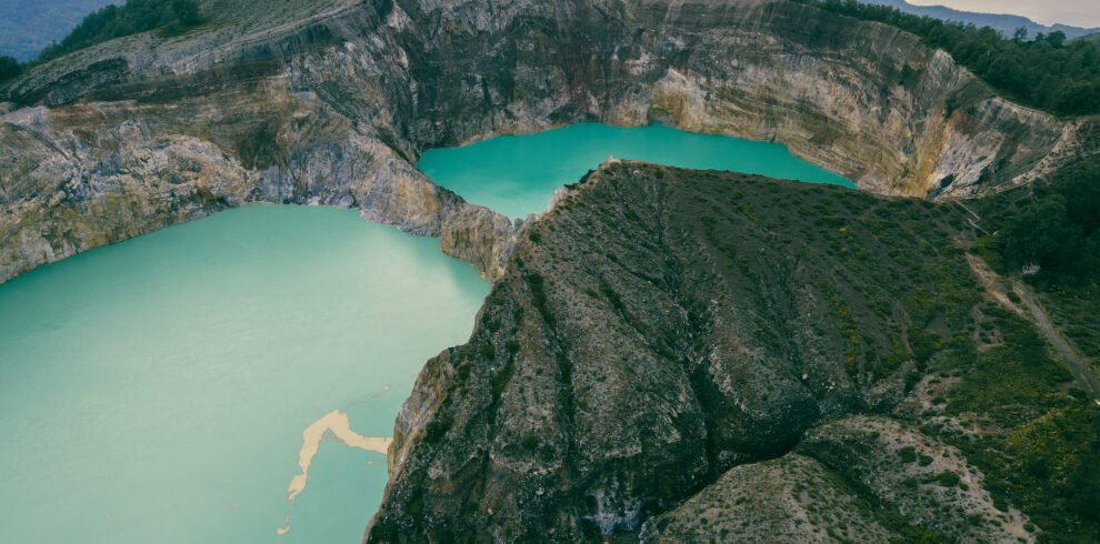 kelimutu lake tour
