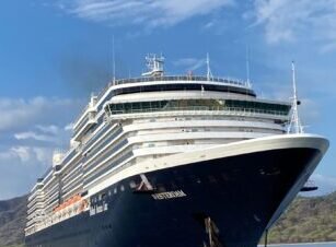 komodo shore excursions