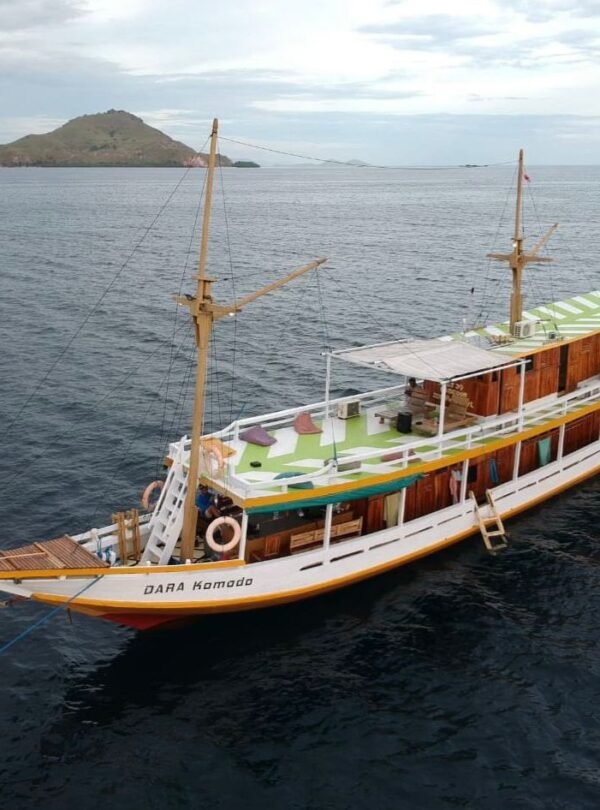 Komodo Boat Tour